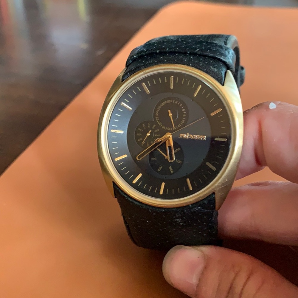 Nixon The Esquire CS
